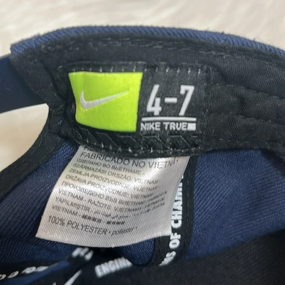 Nike size navy